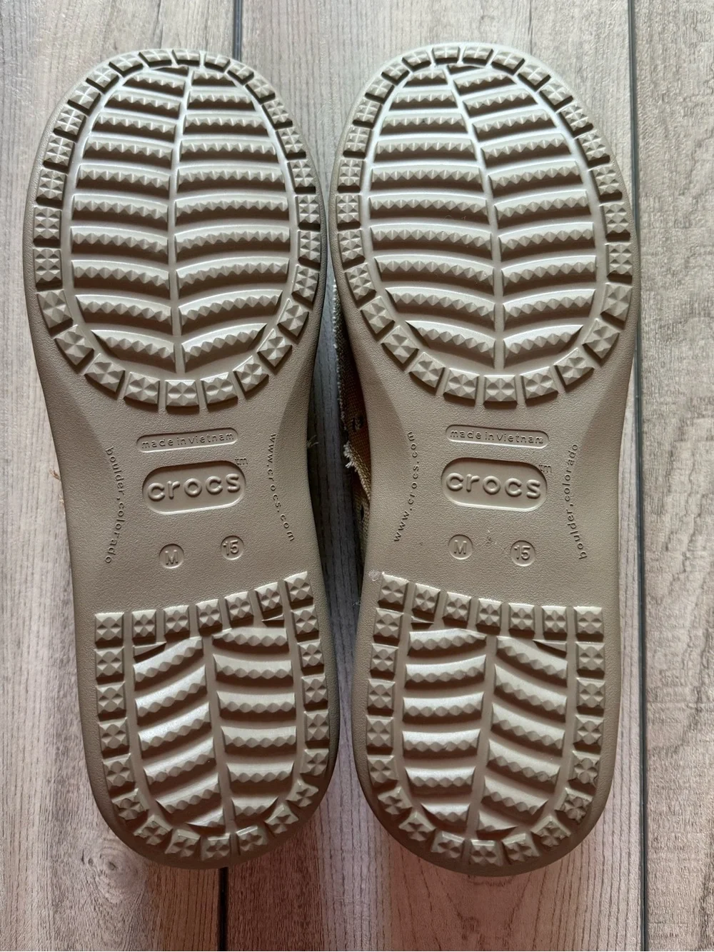 CROCS lightweight slip